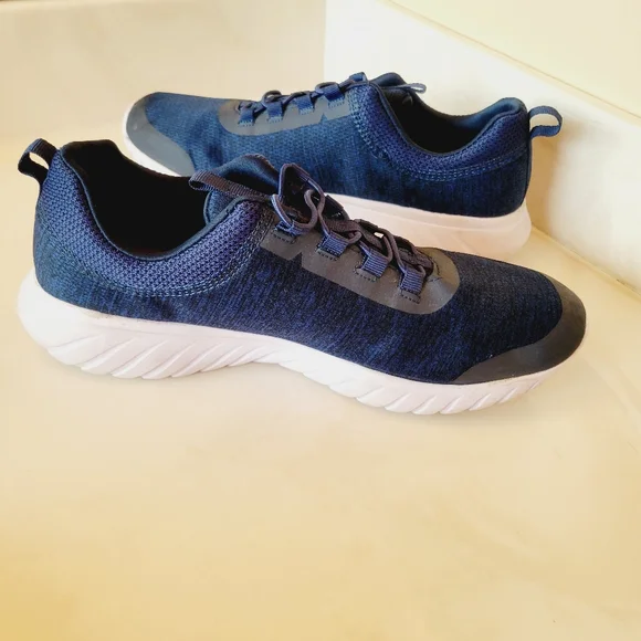 🌺3 For $10 Athletic Works Slip-on Memory Foam Sneakers - Picture 5 of 8